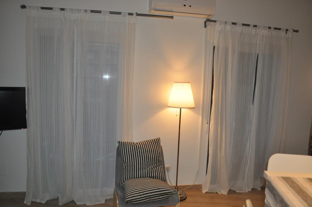 Ronda De Segovia Apartment Madrid Exterior foto