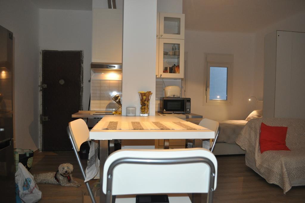 Ronda De Segovia Apartment Madrid Exterior foto