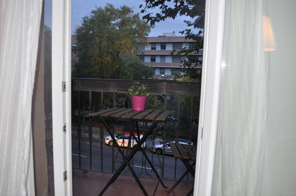 Ronda De Segovia Apartment Madrid Exterior foto